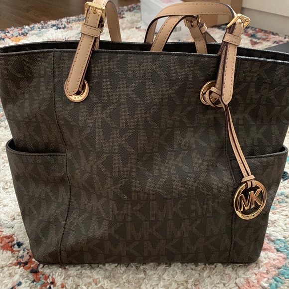 MICHAEL Michael Kors Handbags - MICHAEL Michael Kors Jet Set Tote Bag